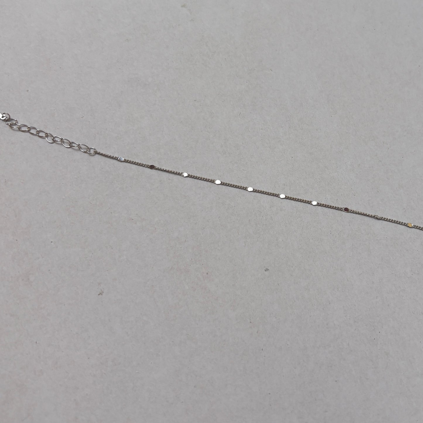 Pulsera fina
