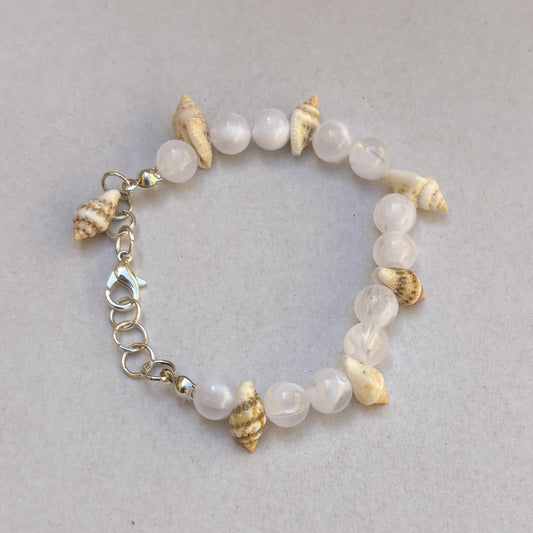 Pulsera de conchas