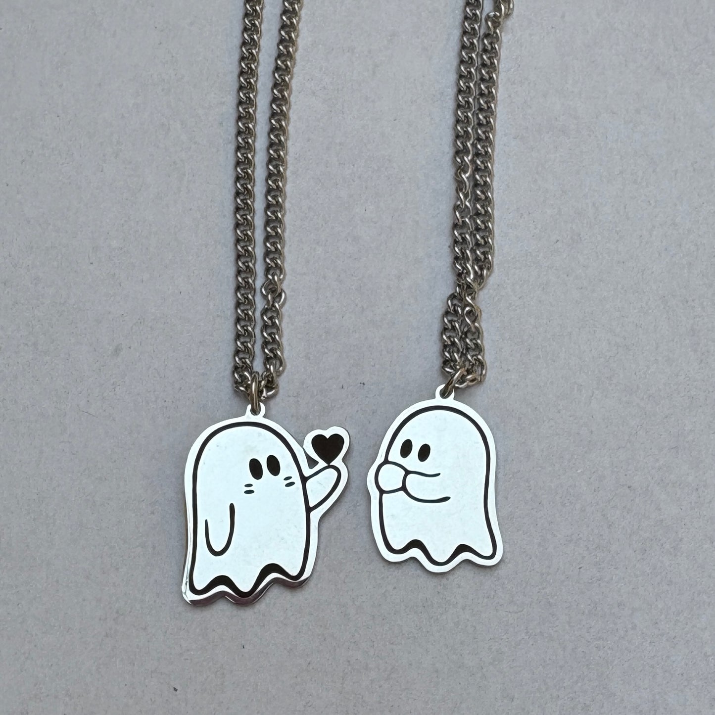 Collar Fantasmas Enamorados